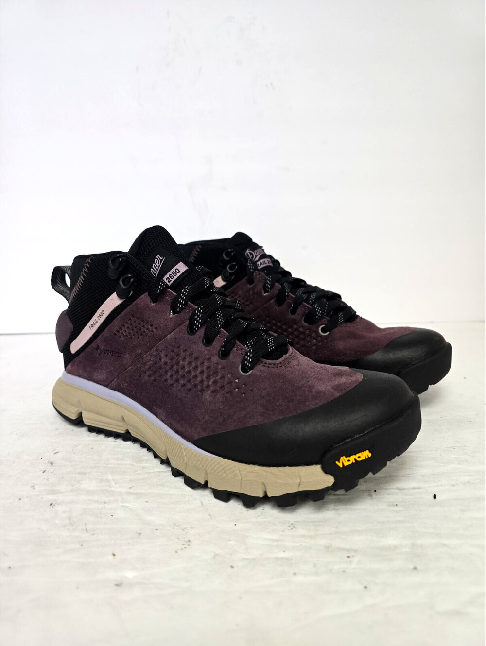 Danner Women's Trail 2650 Mid 4" Gore-Tex Hiking Shoe Purple Size 6M